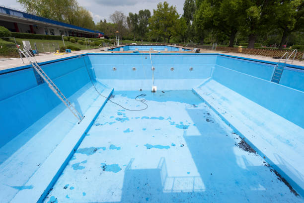 Best Commercial water damage restoration  in Plantsville, CT